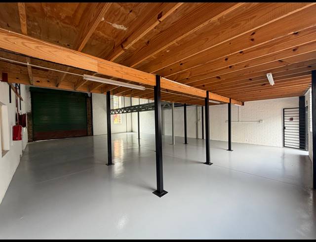 351M² WAREHOUSE TO LET IN HALFWAY HOUSE